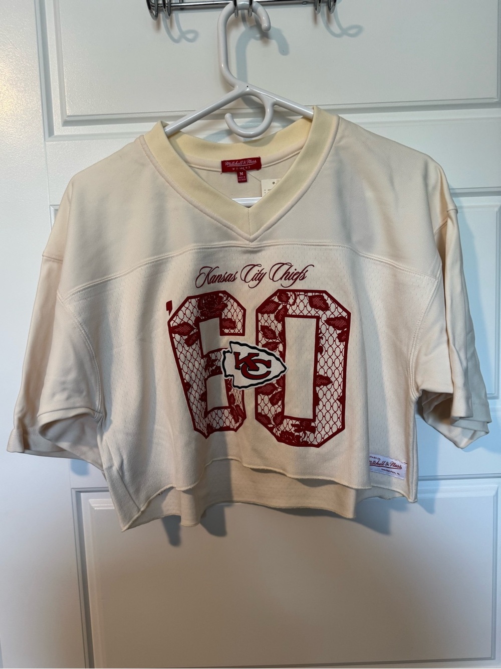 NWT Mitchell & Ness Anthropologie Kansas City Chiefs Cropped Jersey, Size Medium